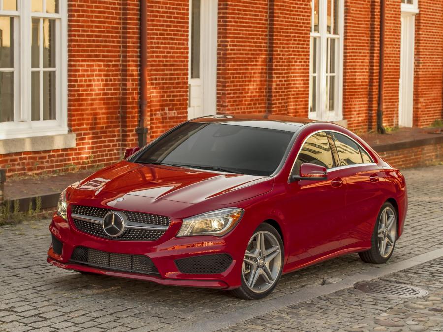  Mercedes-Benz CLA250 AMG Sports Package 2013 года  (US) (фото 16 из 22)